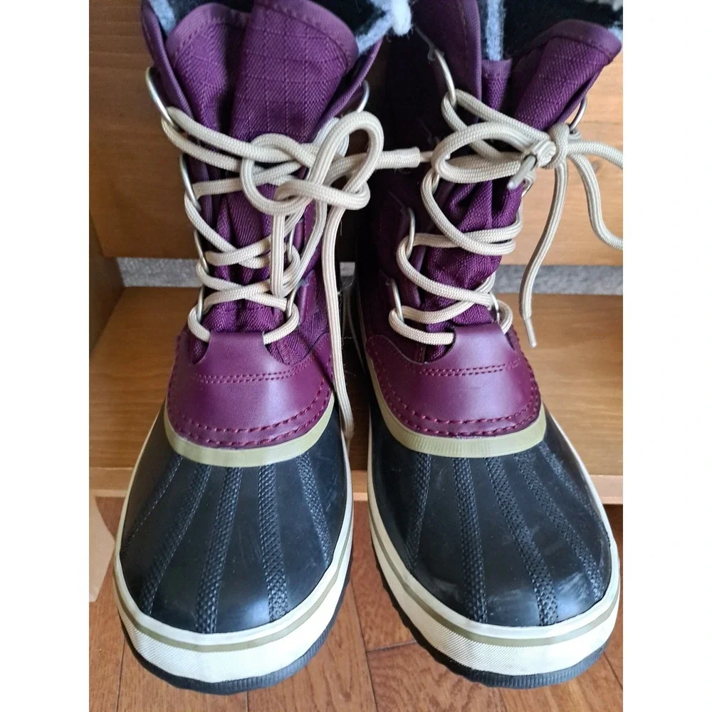 Sorel Women's Purple Waterproof Snow Boots  Removable Felt Liner 8